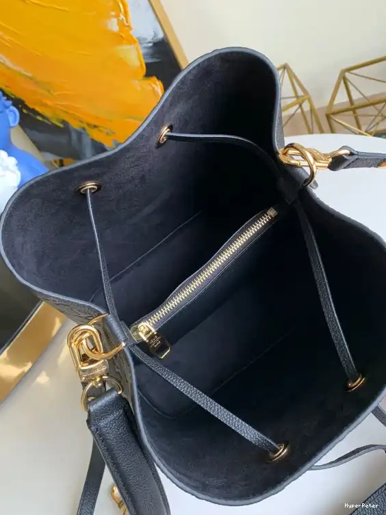 MM NEONOE LOUIS VUITTON 0530